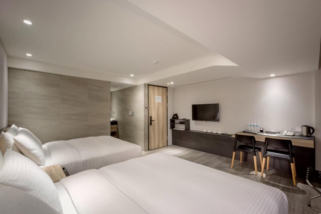 D D Hotel Tainan Zewnętrze zdjęcie
