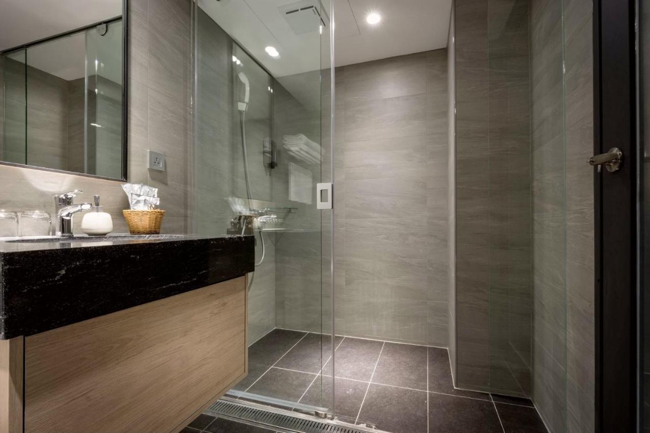 D D Hotel Tainan Zewnętrze zdjęcie